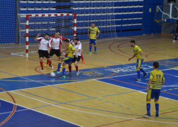 Partido de los melillenses, en el pabellón Guillermo García Pezzi.