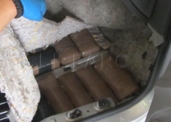 Detienen a 2 personas por llevar 18 kilos de hachís en un coche que partió desde Melilla