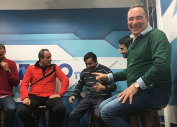 Tertulianos que estuvieron presentes en el cuarto programa de ‘El Chirimbolo’. de Faro TV.