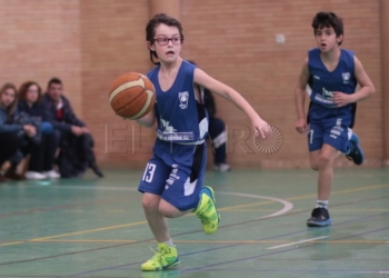Imagen de uno de los partidos de los equipos base del Decano.