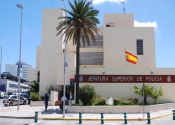 Foto del edificio de la Jefatura Superior de Policía.