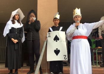 El Carnaval inunda de color las aulas