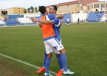 Los jugadores azulinos quieren celebrar la victoria como ya lo hicieron en el partido de la primera vuelta.