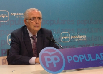 Imbroda califica de "miserable" y "desleal" a la oposición por no acceder a aplazar el pleno