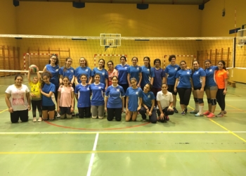 Gran participación femenina en la actividad organizada por la Federación Melillense de Voleibol.