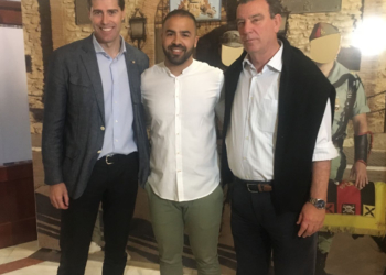 Raúl Chapado, junto a Kemel Benaribi y Antonio Miranda.