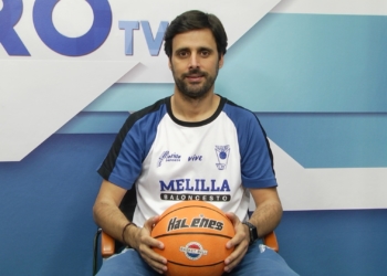 El técnico melillense visitó, por primera vez, el plató del Farotv.