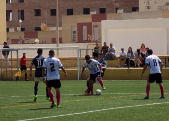 Imagen del partido entre melillenses y malagueños.