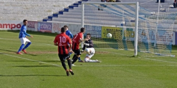 En el partido de la primera vuelta la victoria sonrió a la escuadra melillense, que se impuso por 1-2.