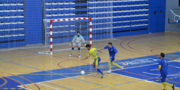 El goleador Kiko será hoy de la partida en tierras hispalenses.