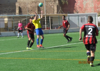 Los melillenses no se pudieron despedir de su afición con el triunfo.