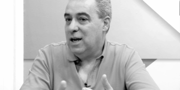 Javier Simón es el director del Conservatorio de Música de Melilla desde hace tres años.