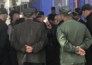 El jefe Superior de Policía, José Ángel González, habla con las autoridades marroquíes.