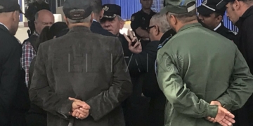 El jefe Superior de Policía, José Ángel González, habla con las autoridades marroquíes.