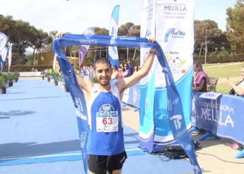 Soufiane Amghar, en su entrada en la línea de meta.