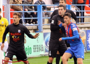 El central Sergio Sánchez, en uno de los partidos a domicilio del cuadro de nuestra ciudad.