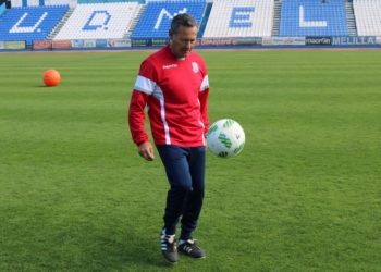 El técnico, muy contento de como están las áreas de la UD Melilla