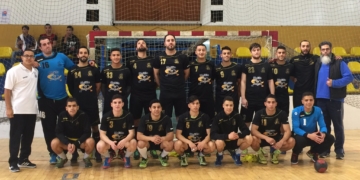A pesar de la derrota encajada ayer al mediodía frente al BM Tenerife Laguna, a la plantilla melillense no se le puede poner ningún ‘pero’ esta temporada.