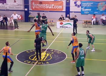 Imagen del salto inicial de este enfrentamiento.