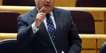 GRA422. MADRID, 09/05/2017.- El ministro del Interior, Juan Ignacio Zoido, durante su intervención en la sesión de control al Gobierno, esta tarde en el pleno del Senado. EFE/Mariscal