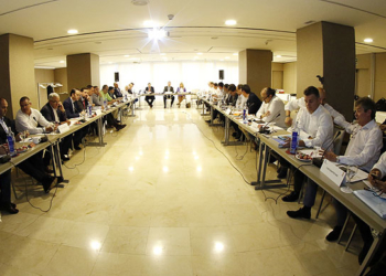 Imagen de la celebración de la Asamblea General de la Asociación de Clubes de Baloncesto.