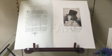 Edición facsímil con grabados de Goya, expuesta en la  Biblioteca pública.
