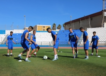 Imagen de una de las sesiones de entrenamientos de la UD Melilla.