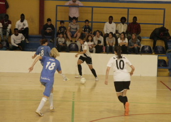 Imagen de uno de los partidos jugados en el Lázaro Fernández.