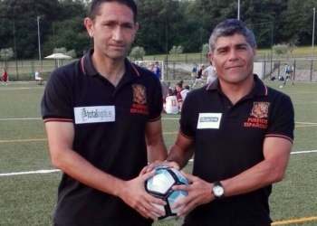 Los dos jugadores melillenses, con la elástica española.