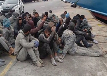 La Guardia Civil intercepó el pasado día 25 a casi un centenar de menores en el puerto.