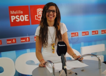 La socialista Sabrina Moh criticó ayer con dureza al director territorial del Ingesa, Francisco Robles.