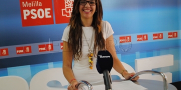 La socialista Sabrina Moh criticó ayer con dureza al director territorial del Ingesa, Francisco Robles.