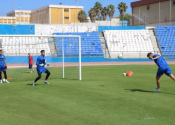 Imagen de una de las sesiones desarrolladas en el césped del estadio municipal Álvarez Claro.