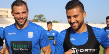 Jilmar (d), uno de los jugadores más queridos por la afición de nuestra ciudad