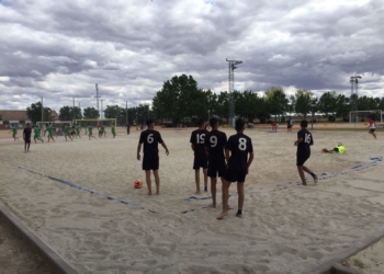 Jugadores melillenses, en pleno partido.