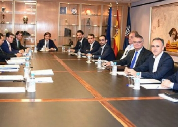 Dirigentes de la ACB y de la FEB han mantenido una reunión bajo la presidencia de José Ramón Lete, máximo mandatario del Consejo Superior de Deportes.