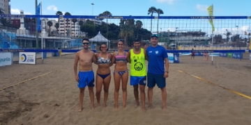 Integrantes de la Federación Melillense de Voleibol que se encuentran desplazados en tierras canarias