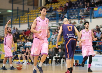 El alapivot motrileño, en uno de los partidos con el Melilla Baloncesto durante la pasada temporada.