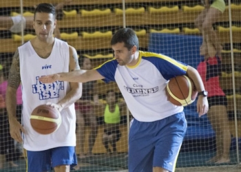 Diego Kapelan, a la izquierda, será el próximo fichaje en caer