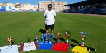 El entrenador de este conjunto será el melillense Raúl Cuenca