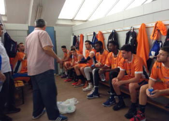 El técnico melillense, en uno de los partidos de la fase de ascenso de la temporada pasada