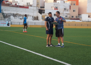 Santi Pérez, a la derecha, en La Espiguera