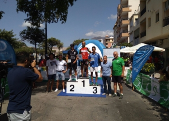 El melillense, en el pódium, en la tercera posición de la clasificación general.
