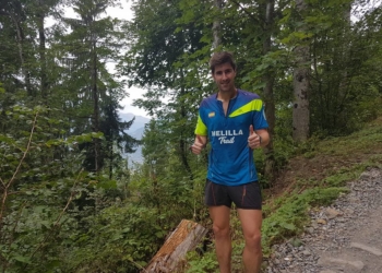 El atleta melillense, en una de sus sesiones de entrenamientos por los Alpes Suizos.