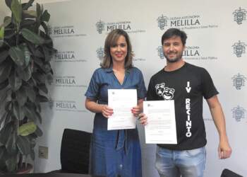 Paz Velázquez, presidenta del Instituto de las Culturas, y J. Casaña, de IV Recinto
