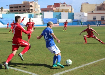 Partido de la pasada temporada entre melillenses y murcianos que se jugó en el Álvarez Claro.