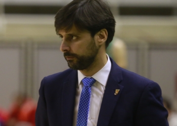 Alejandro Alcoba, técnico del Melilla Baloncesto.