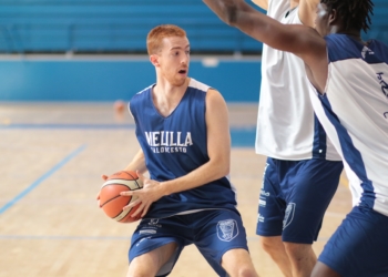 El nuevo jugador del Melilla Baloncesto, en una de las jornadas de entrenamientos, en el pabellón García Pezzi.