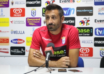 Herrero, entrenador del conjunto unionista, en la rueda de prensa oficial del club.
