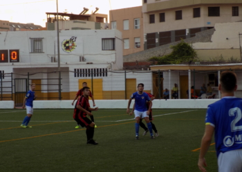 Los melillenses fallaron muchas ocasiones claras a su favor.